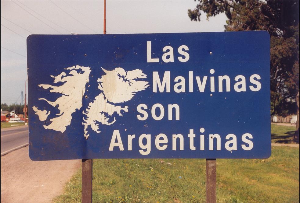 Argentina rechaza nuevas maniobras militares en Malvinas