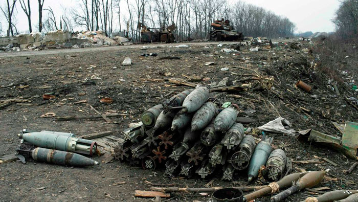 Ucrania no ha retirado toda su artillería de Donbás