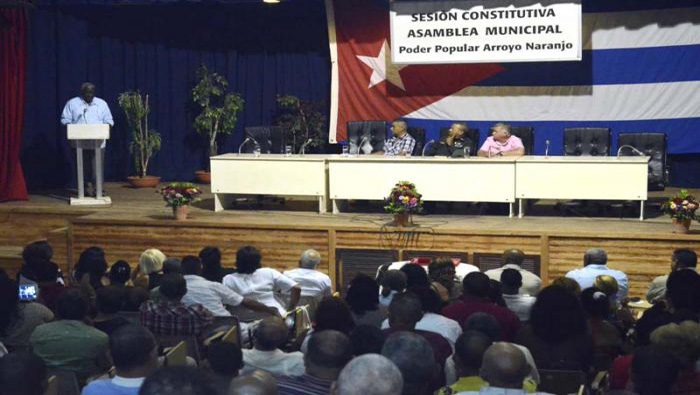 Bajo el juramento que estipula la Ley Electoral, los delegados se comprometieron a ser leales a la comunidad.