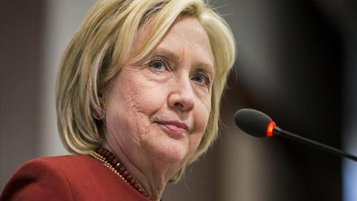 Clinton trabajó como abogada de un bufete que ha defendido a Monsanto desde los 90.
