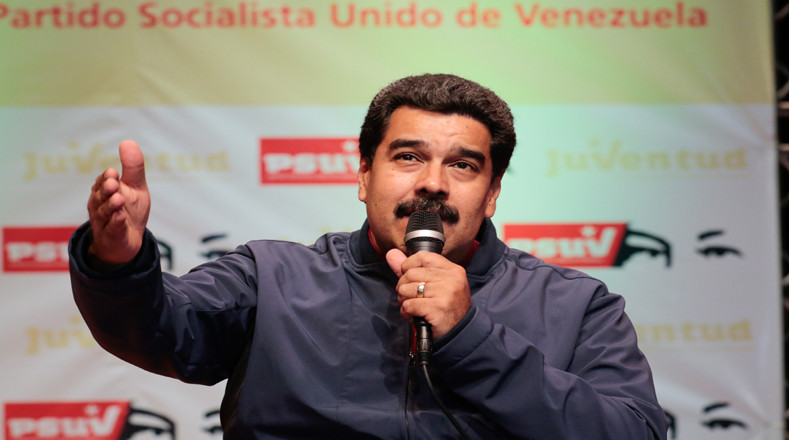 El presidente Maduro anunció que “nuestro principal plan es hacer una campaña metódica que genere un nuevo liderazgo hacia arriba para movilizar al pueblo el día de las elecciones (parlamentarias) y darle y golpe moral a la derecha”.