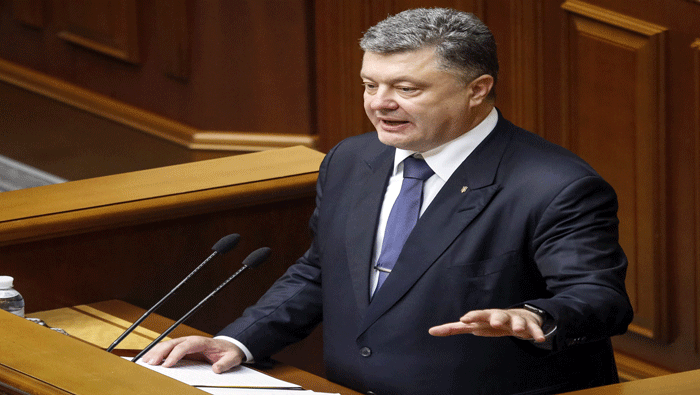 Presidente ucraniano pide a los sublevados desarmarse por la paz del país.