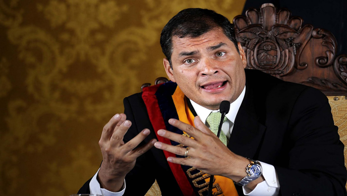 Correa enfrenta un movimiento irregular de protesta contra sus políticas de corte socialista que buscan un país más justo y equitativo mediante la elevación de impuestos a las herencias y a la plusvalía.