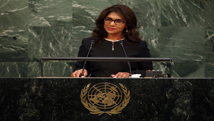 La ministra de Relaciones Exteriores de Surinam, Niermala Badrising, pidió que se respeten los derechos humanos y que cese la violencia.