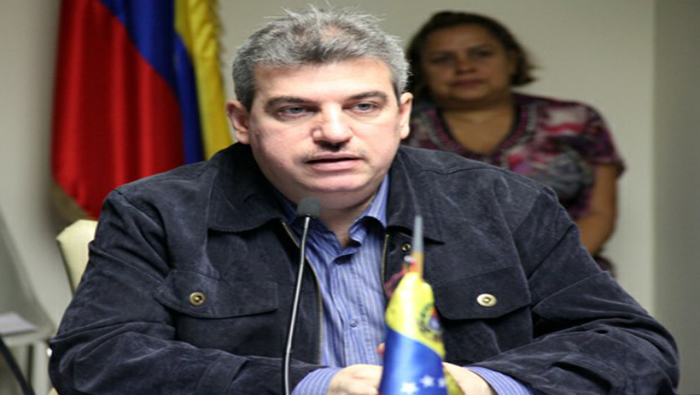 El diputado y presidente de la Comisión Permanente de Política Exterior de Venezuela, Yul Jabour, emitió un comunicado en el que repudió las “irrespetuosas declaraciones” del diplomático estadounidense John Kerry.