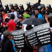 Maestros mexicanos denuncian represión por parte del Gobierno en manifestaciones. 