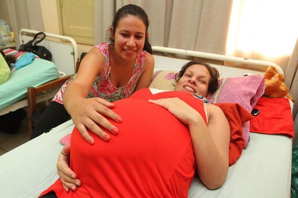 Así lucía esta madre, Antonia Montenegro, horas previas al parto de sus  quintillizos.