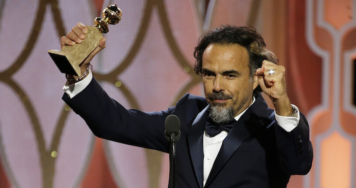 González Iñárritu recibió dos estatuillas por su cinta El Renacido