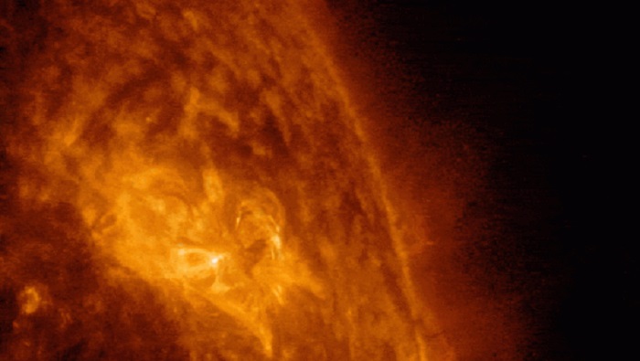 La mancha solar ocurre en zonas de menor temperatura al resto del Sol