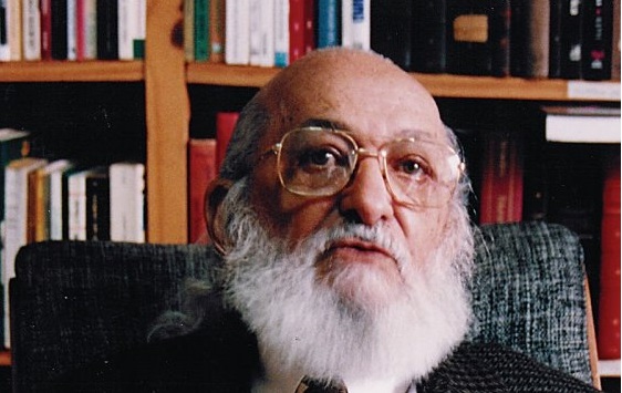 Freire es reconocido como uno de los pedagogos más influyentes de América Latina. 