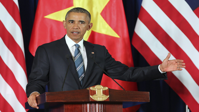 Barack Obama ofreció una rueda de prensa en el Centro Internacional de Convenciones en Hanoi, Vietnam.