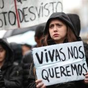 #VivasNosQueremos, se escucha en la manifestación en contra de la violencia de género en Argentina.