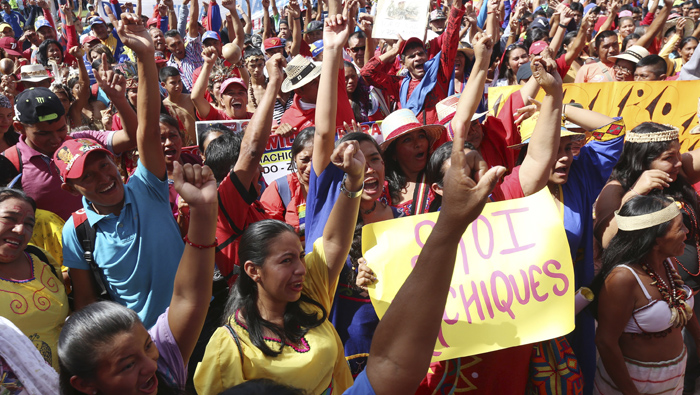 Pueblos indígenas de Venezuela marcharon contra el imperialismo.