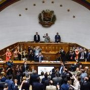 El Parlamento venezolano mantiene su agenda desestabilizadora contra el presidente Nicolás Maduro 