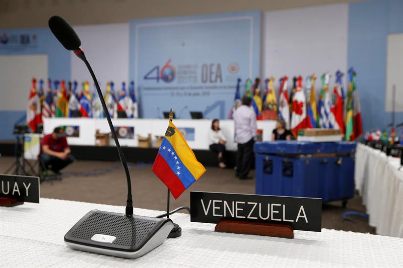 La canciller Rodríguez ha convocado a una sesión extraordinaria de la OEA este 21 de junio, antes de la convocada por Almagro, para resaltar el esfuerzo del Gobierno venezolano para apostar al diálogo con la oposición.