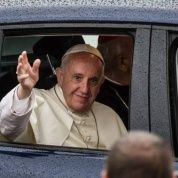 El papa Francisco defiende al islam y fustiga el terrorismo de los yihadistas y del "dinero"