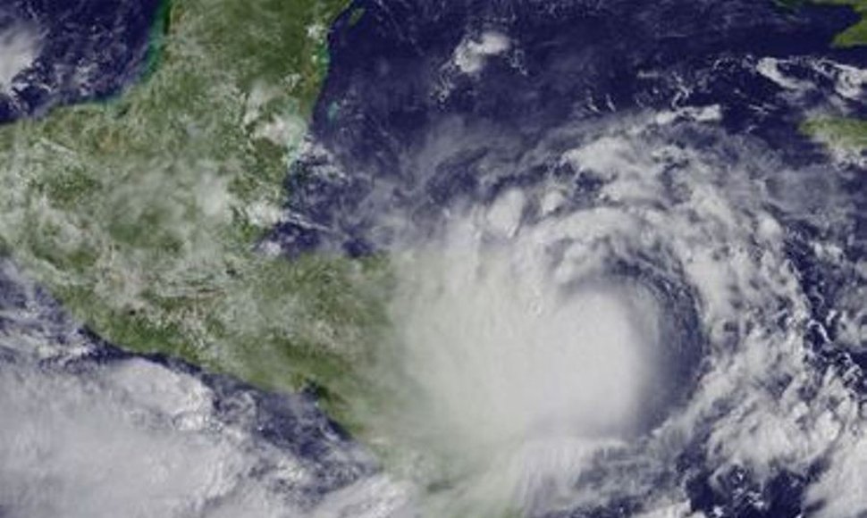 Matthew es la decimotercera tormenta tropical de la temporada de huracanes en la cuenca atlántica.