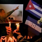 Fidel, hacia la ingravidez del mito