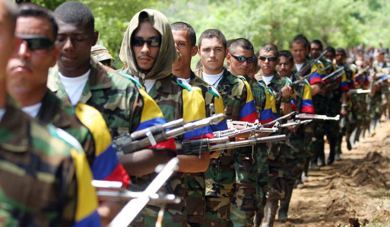 FARC-EP inician desplazamiento a zonas veredales este martes
