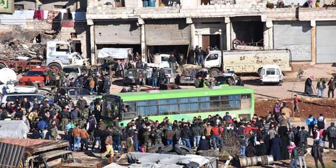 Las autoridades sirias realizan el desalojo de la ciudad de Alepo, destruida por los combates contra terroristas.