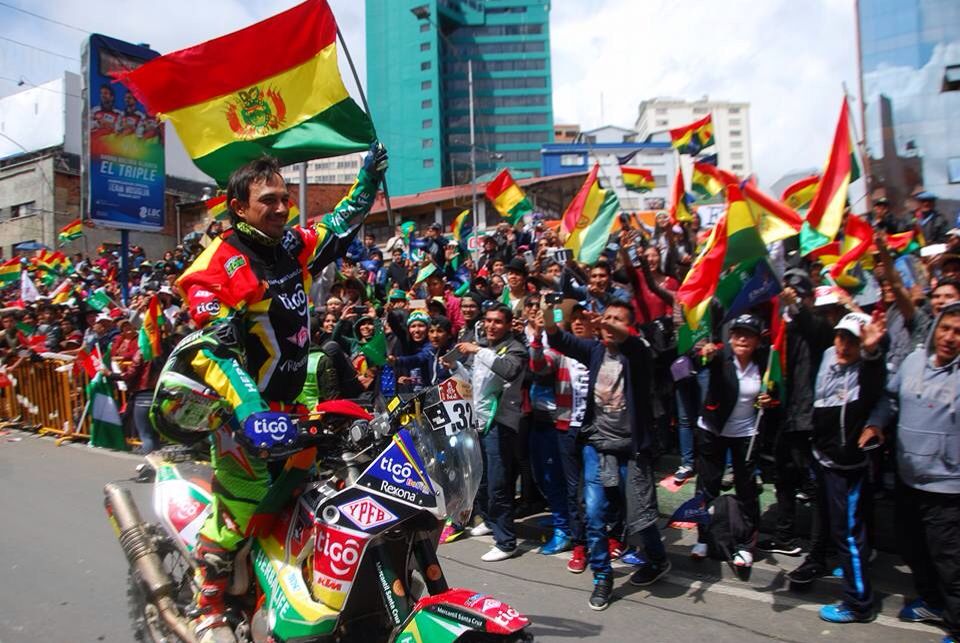 Morales se mostró emocionado por el cariño que el pueblo boliviano dio a los competidores del Dakar 2017.