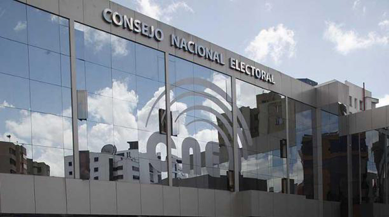 El CNE ecuatoriano garantiza el cronograma y la seguridad para los comicios de febrero.