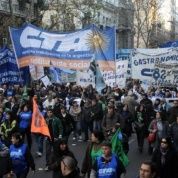Schmid, de la CGT argentina: “Perdimos 400 mil puestos de trabajo”