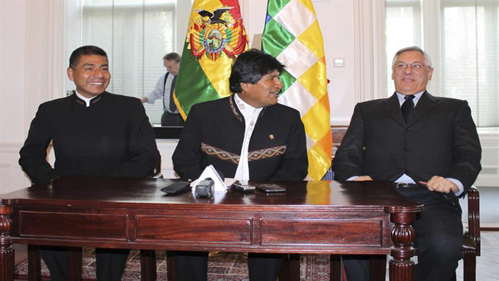 El acuerdo de la adhesión fue ratificado por el presidente de Bolivia, Evo Morales, para facilitar trámites a los ciudadanos bolivianos.