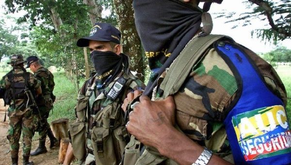 Members of the infamous right-wing Colombian paramilitary AUC
