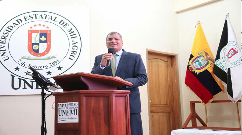 Rafael Correa alertó sobre las consecuencias negativas que tendría el país la llegada al poder un Gobierno de derecha.