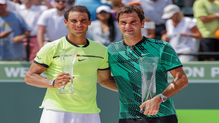 Ambos tenistas vienen de disputar este domingo la final del Masters 1.000 de Miami, ganado por Roger Federer (d).