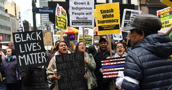 Activists attend a Black Lives Matter protest against U.S. President Donald Trump and New York Mayor Bill de Blasio in New York, U.S., April 1, 2017.