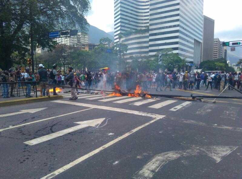 Pequeños grupos de la oposición arremeten contra el patrimonio público y contra cualquier logro social de la Revolución Bolivariana.