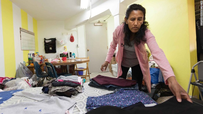 La migrante mexicana Jeanette Vizguerra permanece refugiada en una iglesia de Denver, Colorado