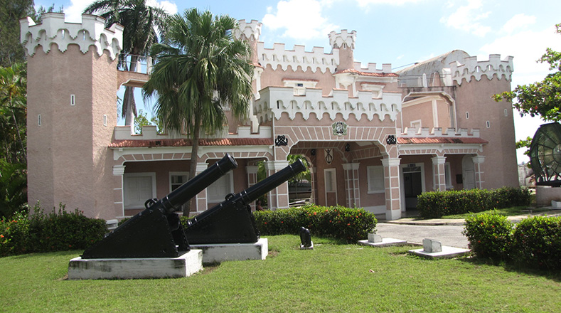 Museo Naval de Cayo Loco, sitio que recuerda la sublevación del pueblo de Cienfuegos contra la dictadura de Fulgencio Batista en 1957.