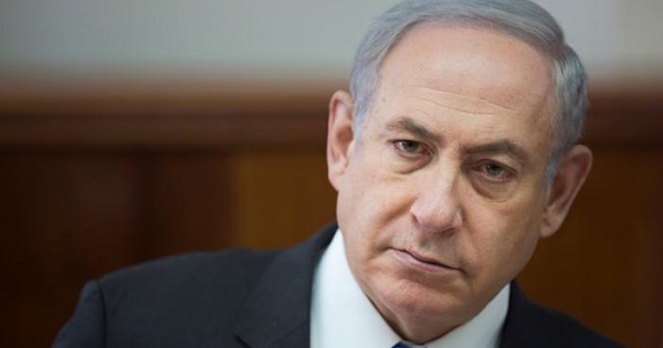 Israeli Prime Minister Benjamin Netanyahu chairs a weekly cabinet meeting in Jerusalem May 7, 2017.