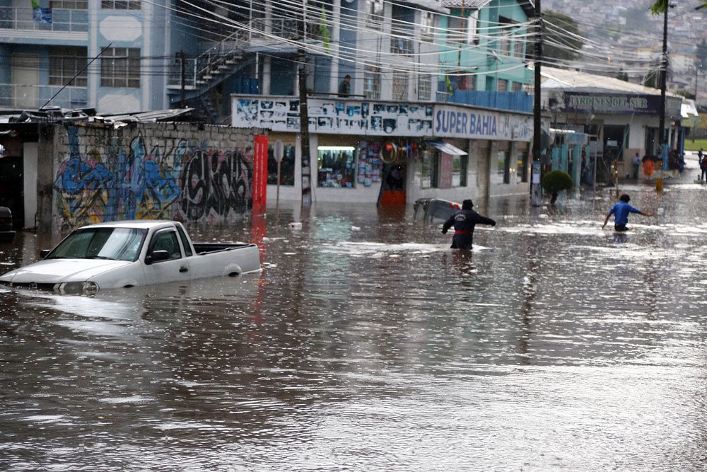 Las lluvias han provocado muertes y daños materiales en Ecuador.