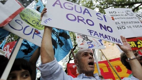 Demonstrators in Argentina protest against Canadian mining company Osisko in front of the Canadian Embassy in Buenos Aires, Jan. 27, 2012.