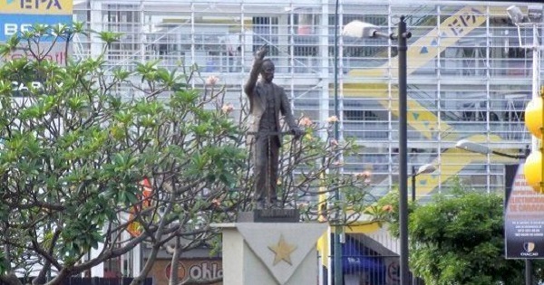 Statue of Jose Marti in Caracas.