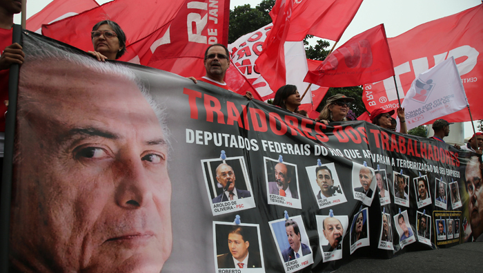 El sector de los trabajadores ha realizado una serie de protestas y manifestaciones, exigiendo la renuncia del presidente Temer