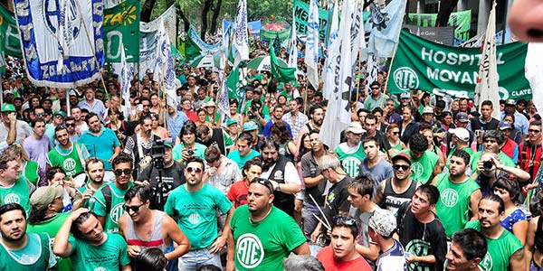 Los gremios pertenecientes a la Asociación Sindical de Profesionales de la Salud de la Provincia de Buenos Aires (Cicop), Asociación Trabajadores del Estado (ATE) y Asociación Judicial Bonaerense (AJB) también participan en la convocatoria.