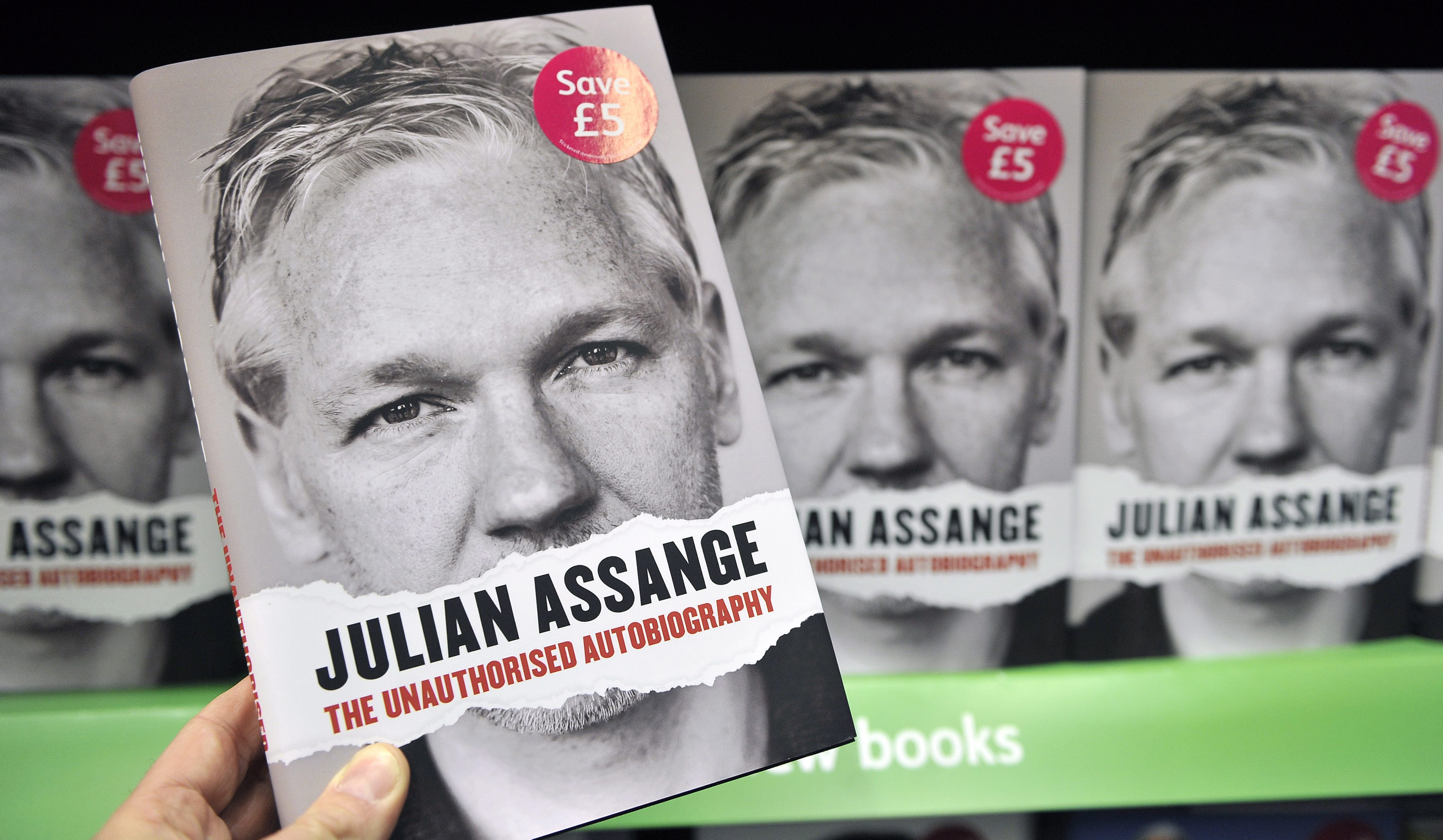 Assange es acusado por EE.UU. de publicar en 2010 miles de cables militares secretos de ese país sobre las guerras en Irak y Afganistán.
