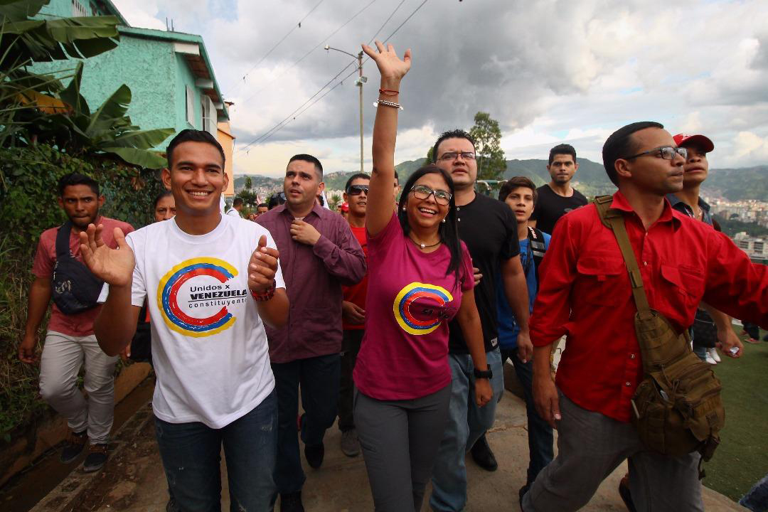 Rodríguez realizó un recorrido casa por casa en zonas de Caracas para continuar con el proceso de campaña de la ANC.