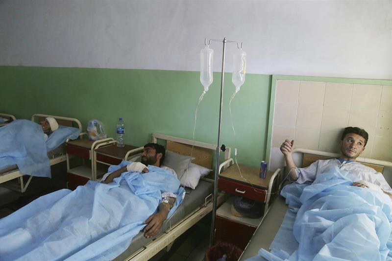 Talibanes negaron haber atacado al hospital y culparon el hecho a un 