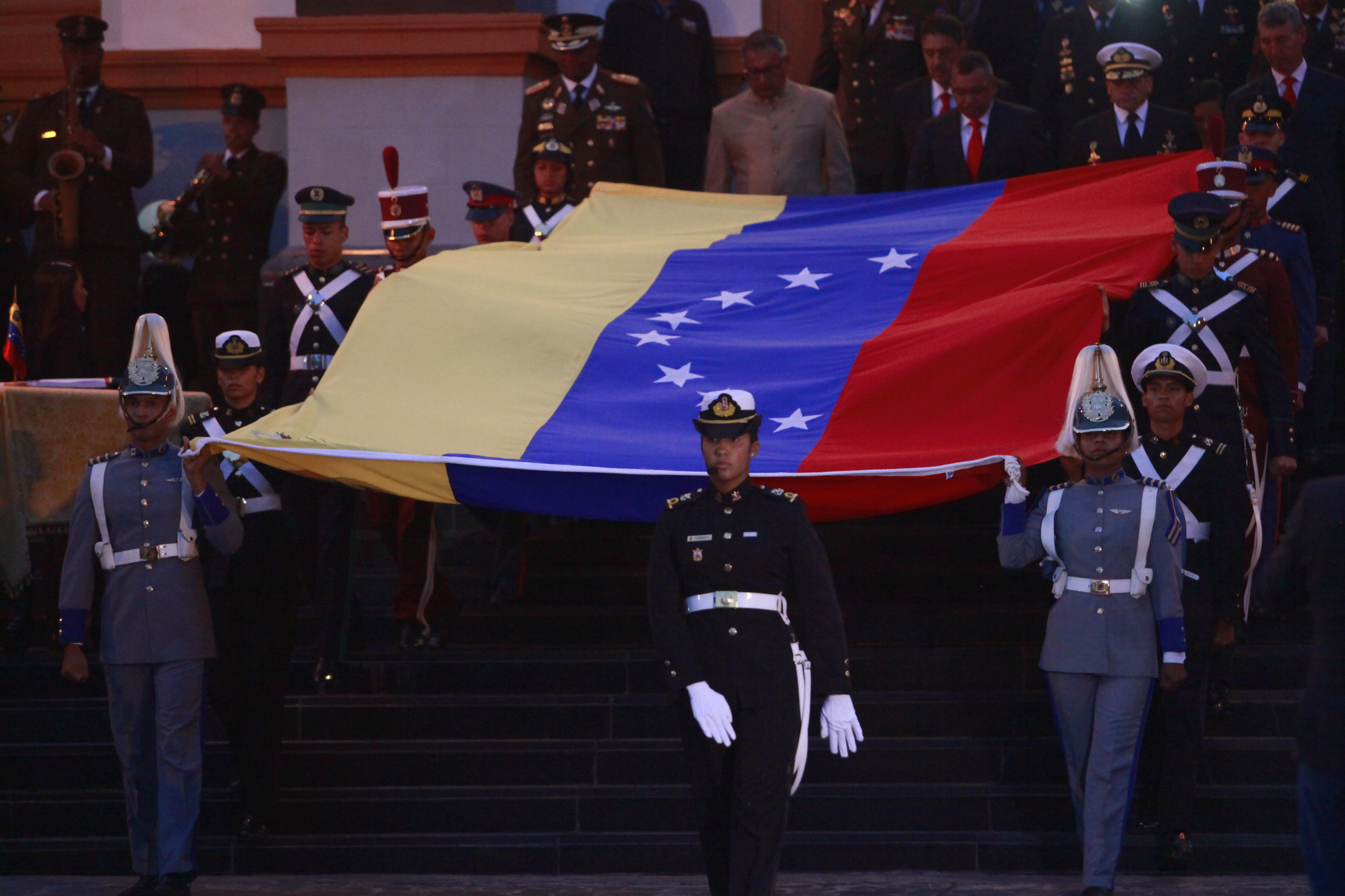 Pueblo de Venezuela rinde honores al Libertador Simón Bolívar en su natalicio