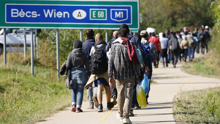 Establecer políticas migratorias basadas en la evidencia y no en la percepción favorece a los aportes de los migrantes.