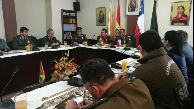 Bolivia y Chile evalúan acción contra delitos fronterizos