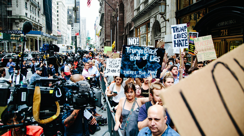 Protestan contra Donald Trump en Manhattan, Nueva York