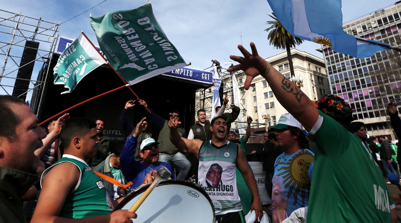 En el marco de la movilización el secretario general de la CGT, Juan Carlos Schmid, convocó a un Comité Central Confederal para el próximo 25 de septiembre, para iniciar "un plan de lucha que incluya un paro general" contra el Gobierno del presidente de Argentina, Mauricio Macri.