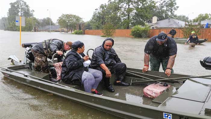 Aseguran que las inundaciones empeorarán en el sureste de Texas y al suroeste de Luisiana hasta que su centro toque tierra